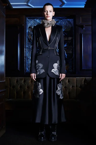 Look 9
